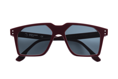 Manufacturing since 1954, Giorgio Nannini's raw textures combine with polished acetate for multi-dimensional sunglasses and spectacles from this Italian powerhouse, in a range of earthy and bright colourways. Ivano features a contemporary aviator-inspired lens shape with a gently angular frame front, and comes in a Burgundy colourway with Category 3 grey tinted lenses.